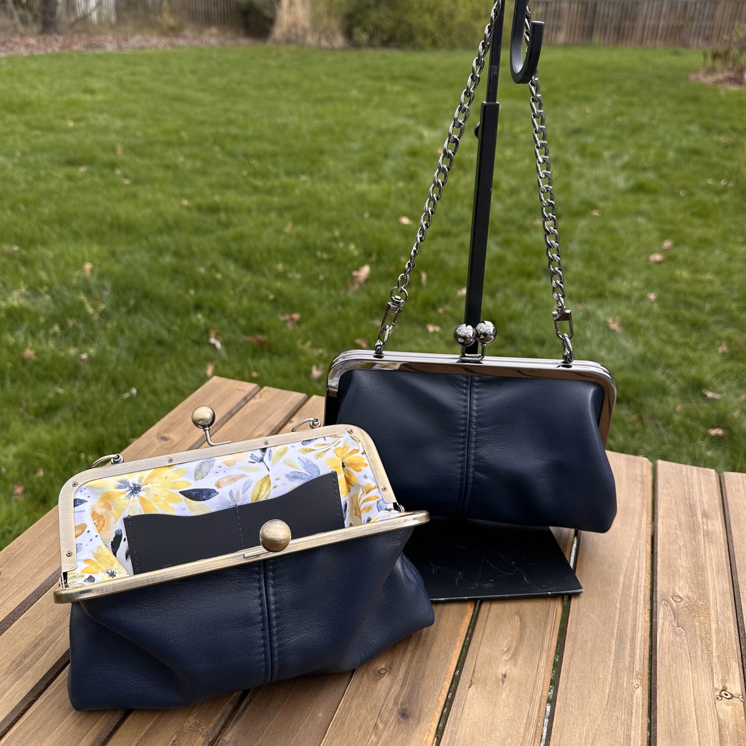 Navy Leather with Daisey Floral Lining Kiss Lock Gunmetal and Bronze Hardware Crossbody Smith Island Purse squirescanvascreations.com