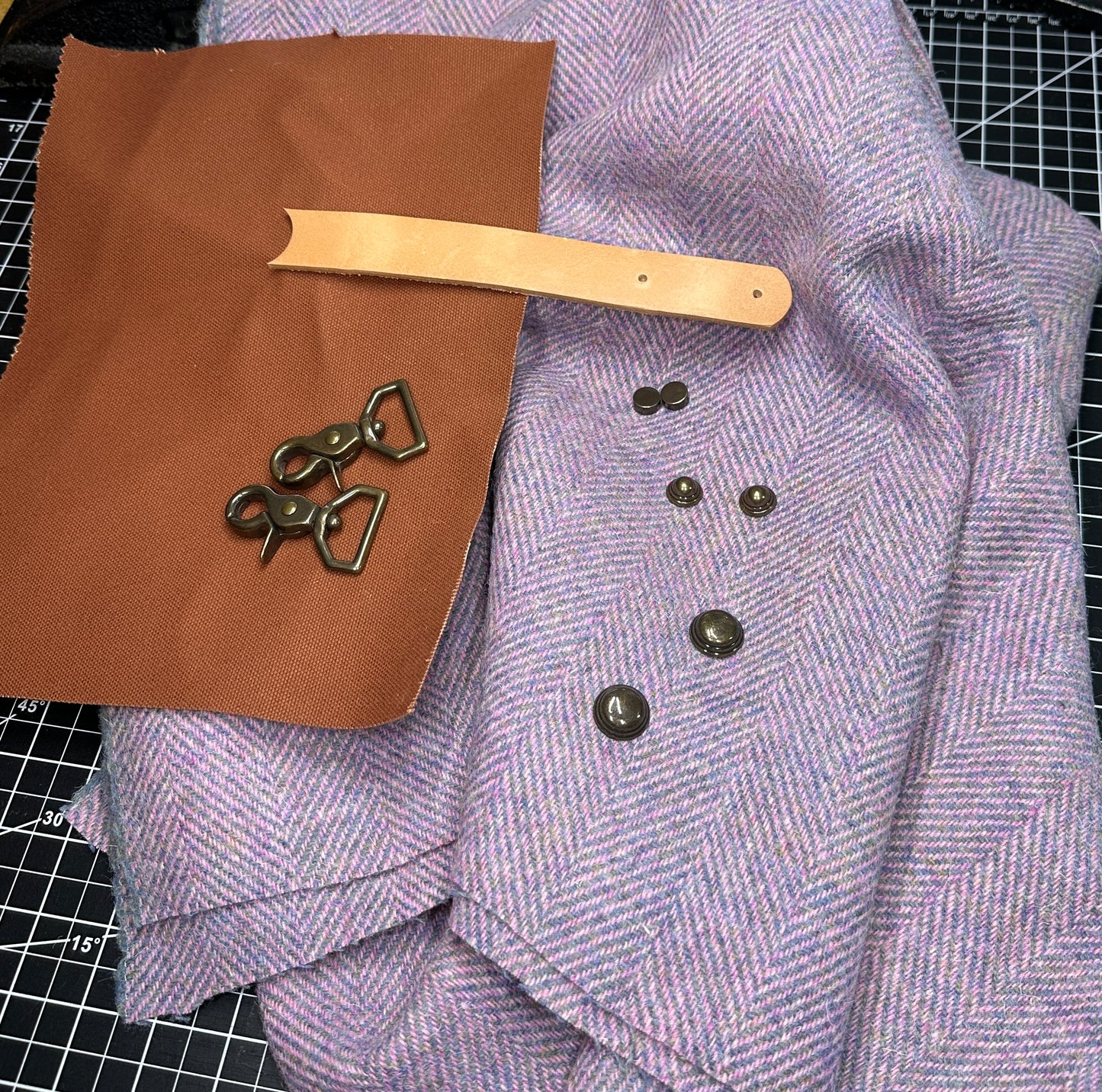 Made to Order: Harris Tweed® Oxford Tote