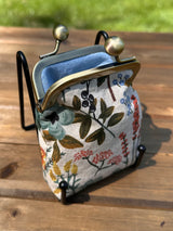 Aberdeen Kiss Lock Pouch