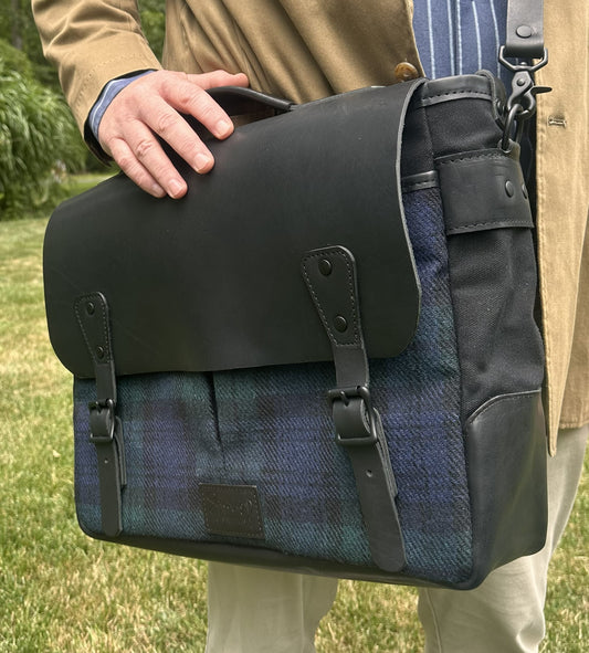 Harris Tweed® Yeoman Messenger Bag
