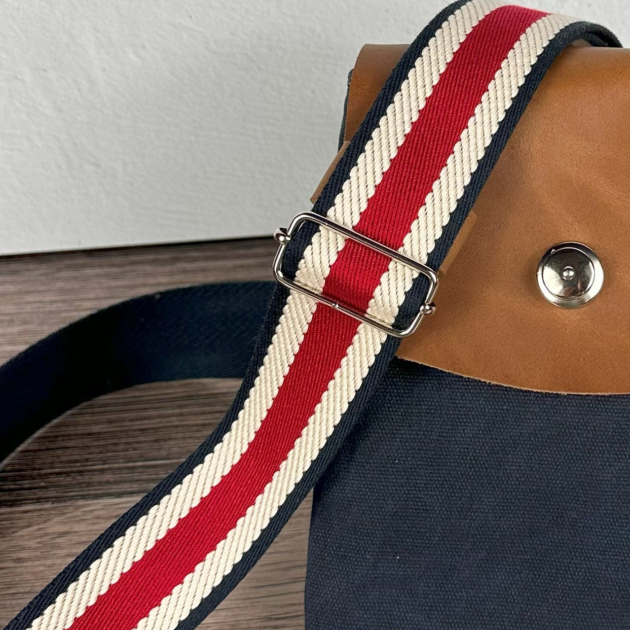 Smidgeon Crossbody Bag