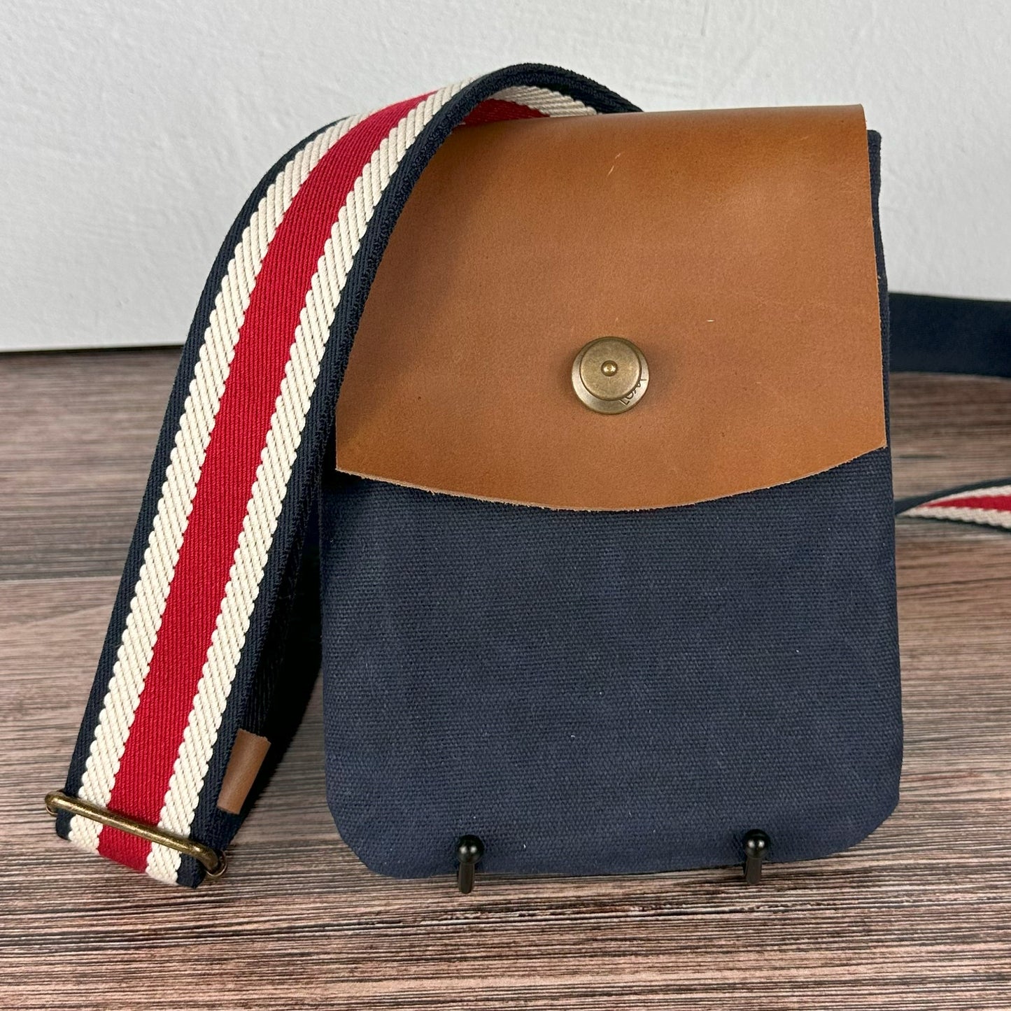 Smidgeon Crossbody Bag