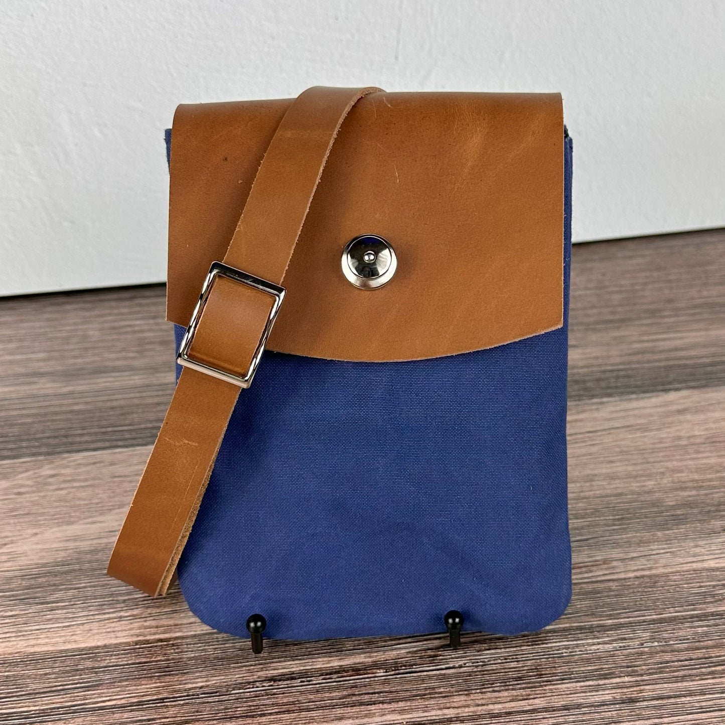 Smidgeon Crossbody Bag