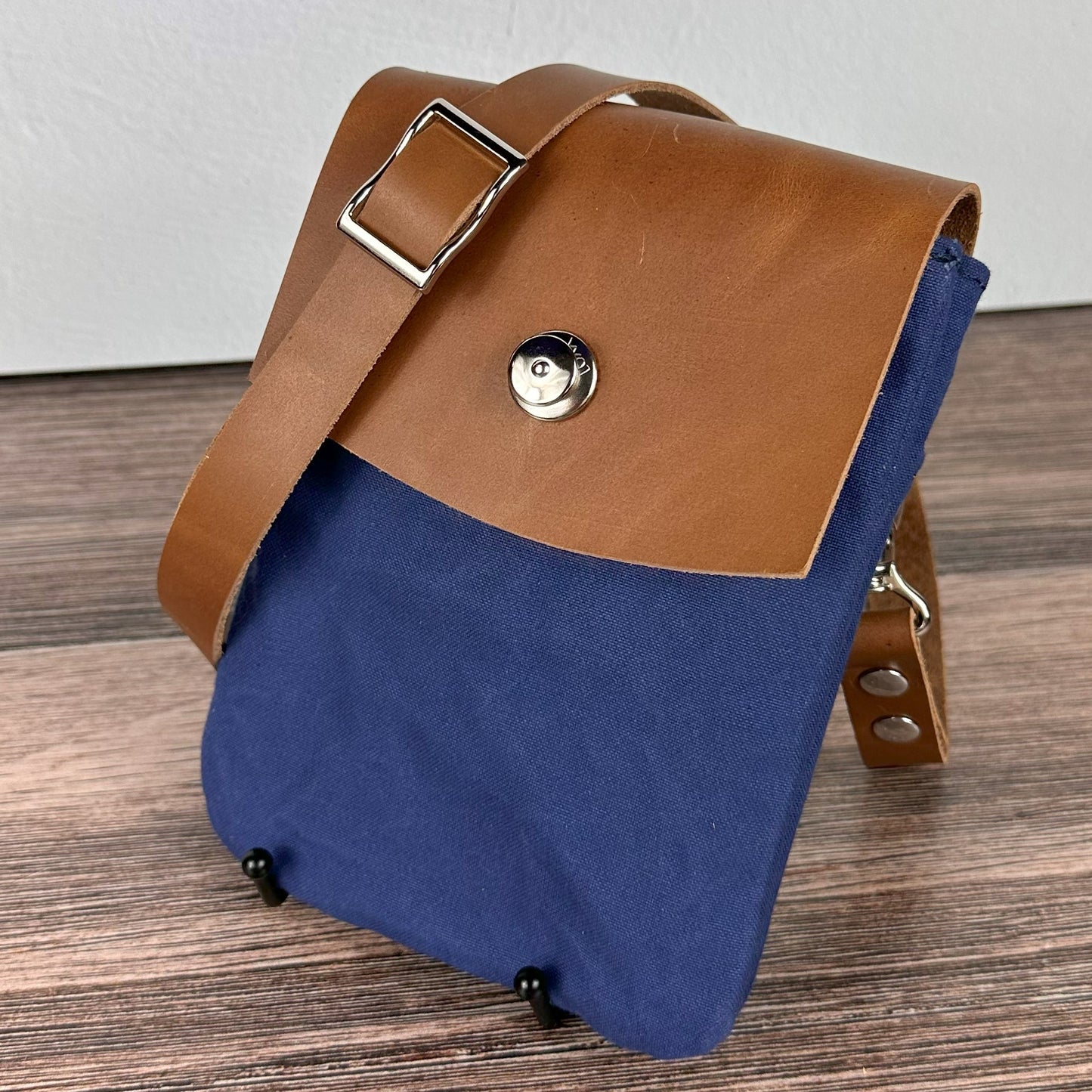 Smidgeon Crossbody Bag