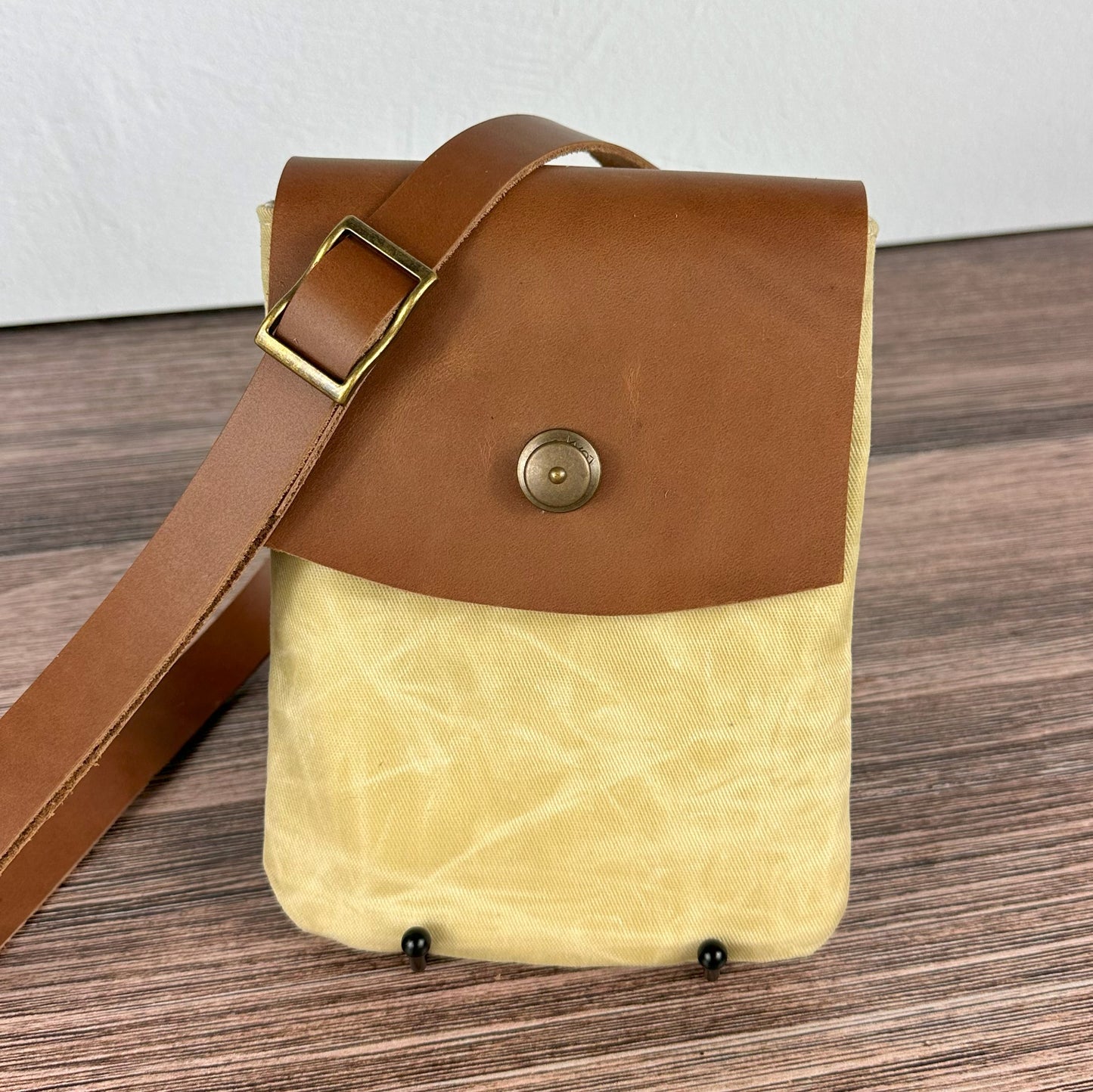 Smidgeon Crossbody Bag