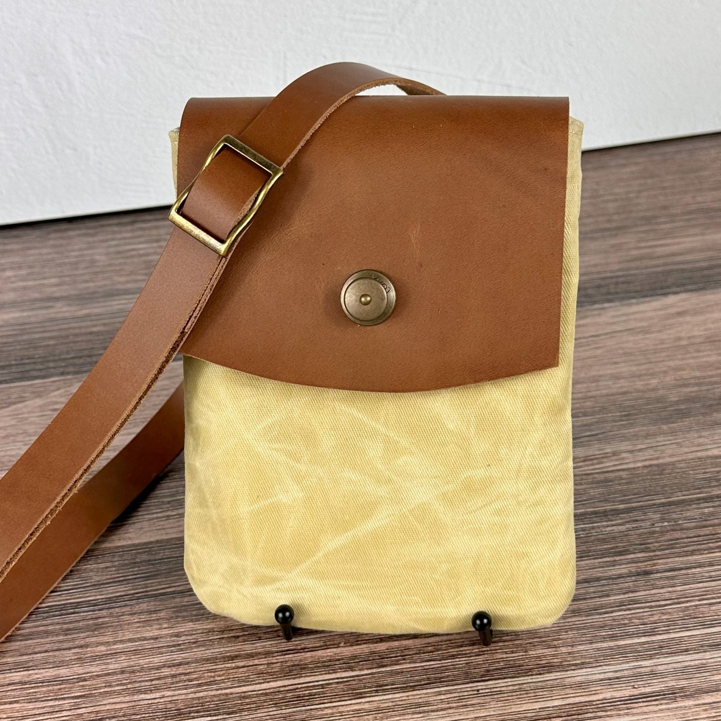 Smidgeon Crossbody Bag