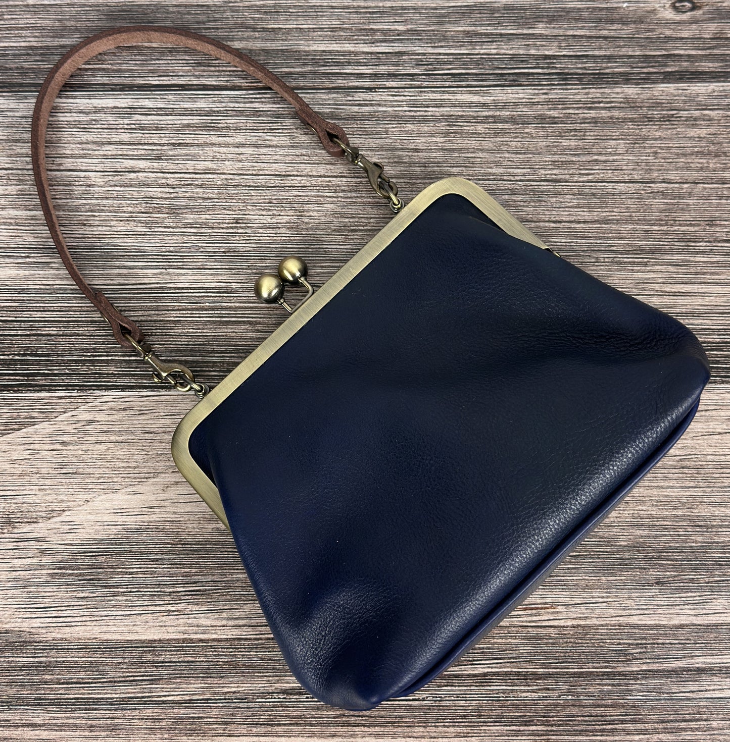 Leather Princess Anne Kiss Lock Purse