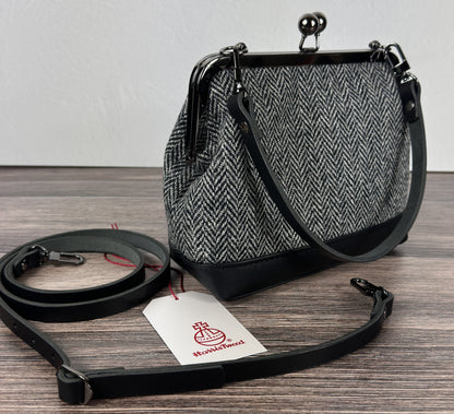 Harris Tweed® Princess Anne Kiss Lock Purse