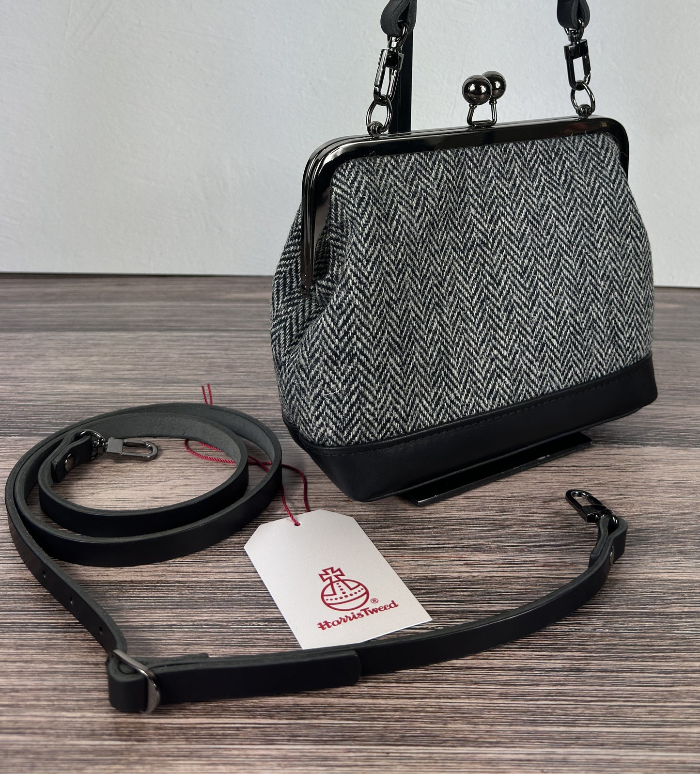 Harris Tweed® Princess Anne Kiss Lock Purse
