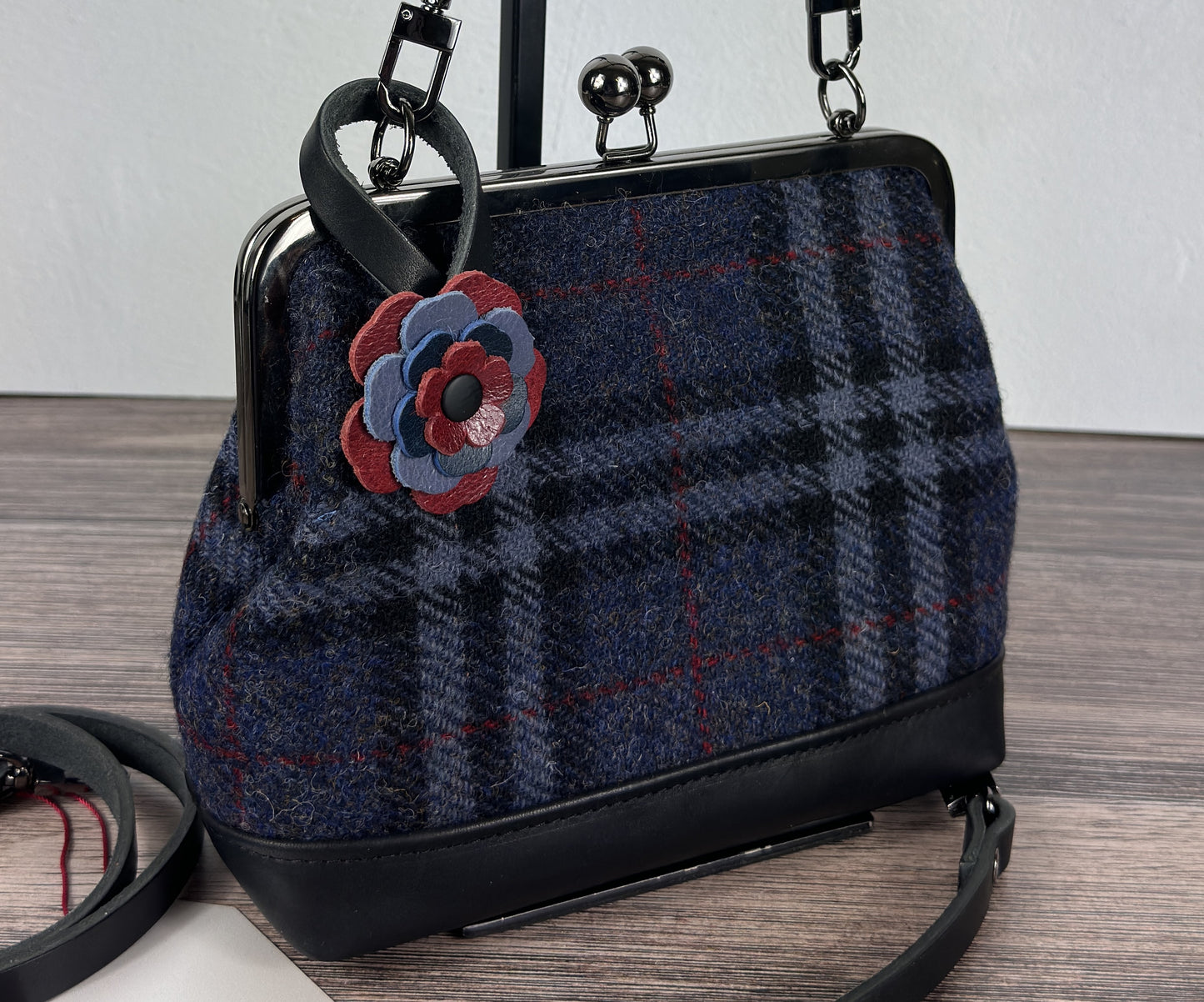 Harris Tweed® Princess Anne Kiss Lock Purse