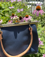 Leather Princess Anne Kiss Lock Purse