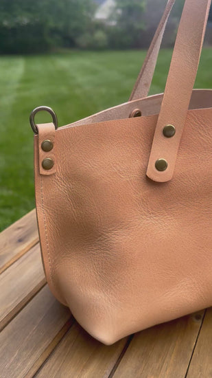 Leather Herrington Handbag Splenda Natural Leather and Splenda Natural Leather handles with Antique Brass Hardware squirescanvascreations.com